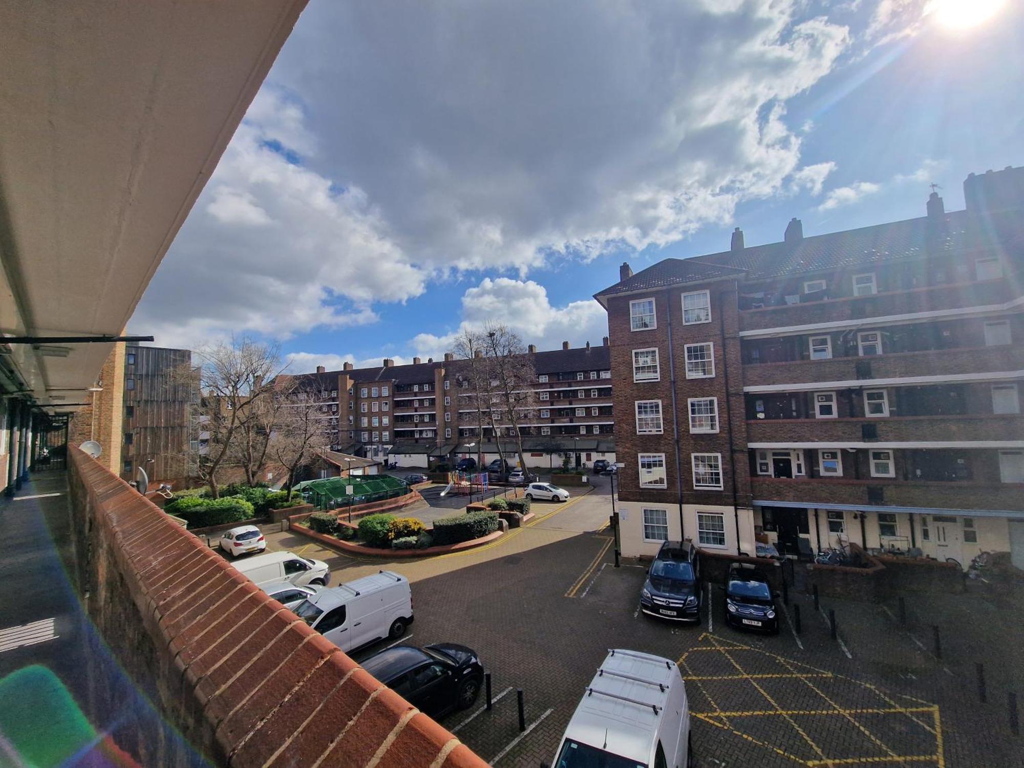 Comfortable 2 Bedrooms Flat In Oval Central Londra Esterno foto