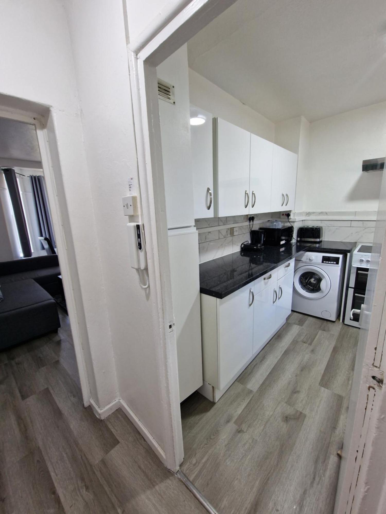 Comfortable 2 Bedrooms Flat In Oval Central Londra Esterno foto