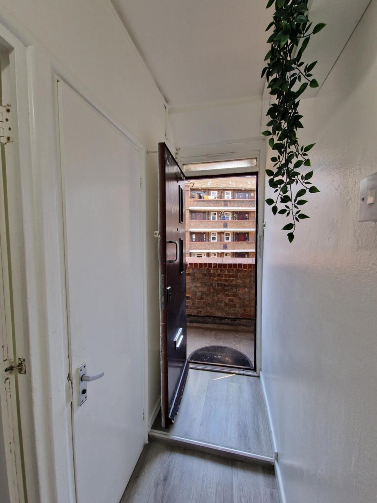 Comfortable 2 Bedrooms Flat In Oval Central Londra Esterno foto