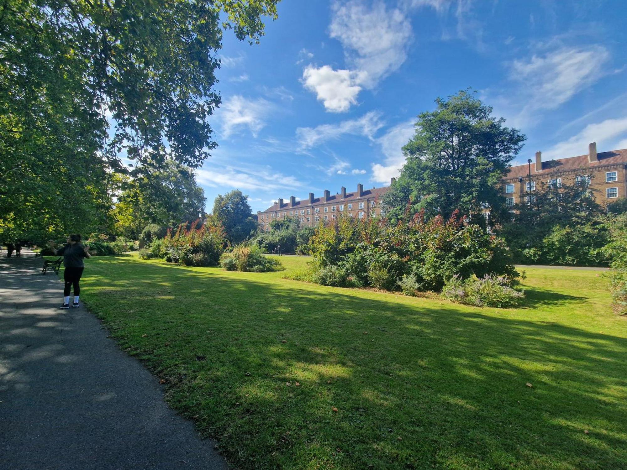 Comfortable 2 Bedrooms Flat In Oval Central Londra Esterno foto