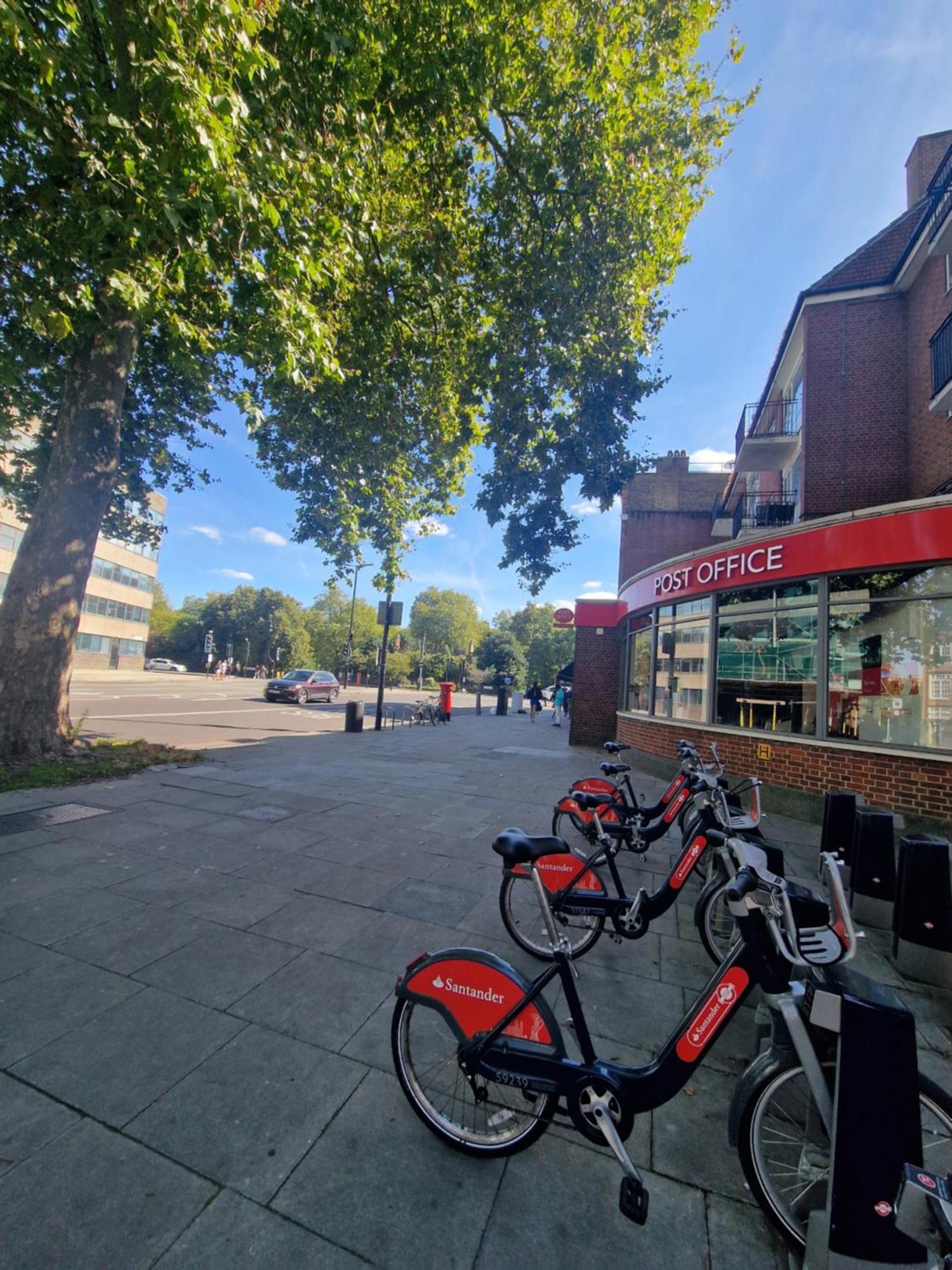 Comfortable 2 Bedrooms Flat In Oval Central Londra Esterno foto